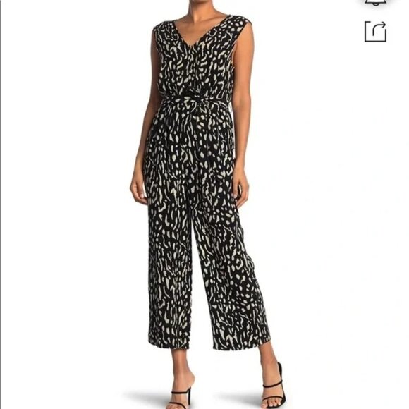 NWT Rails Irene Sleeveless Jumpsuit Abstract Print Office Party Travel Size M - Picture 6 of 10